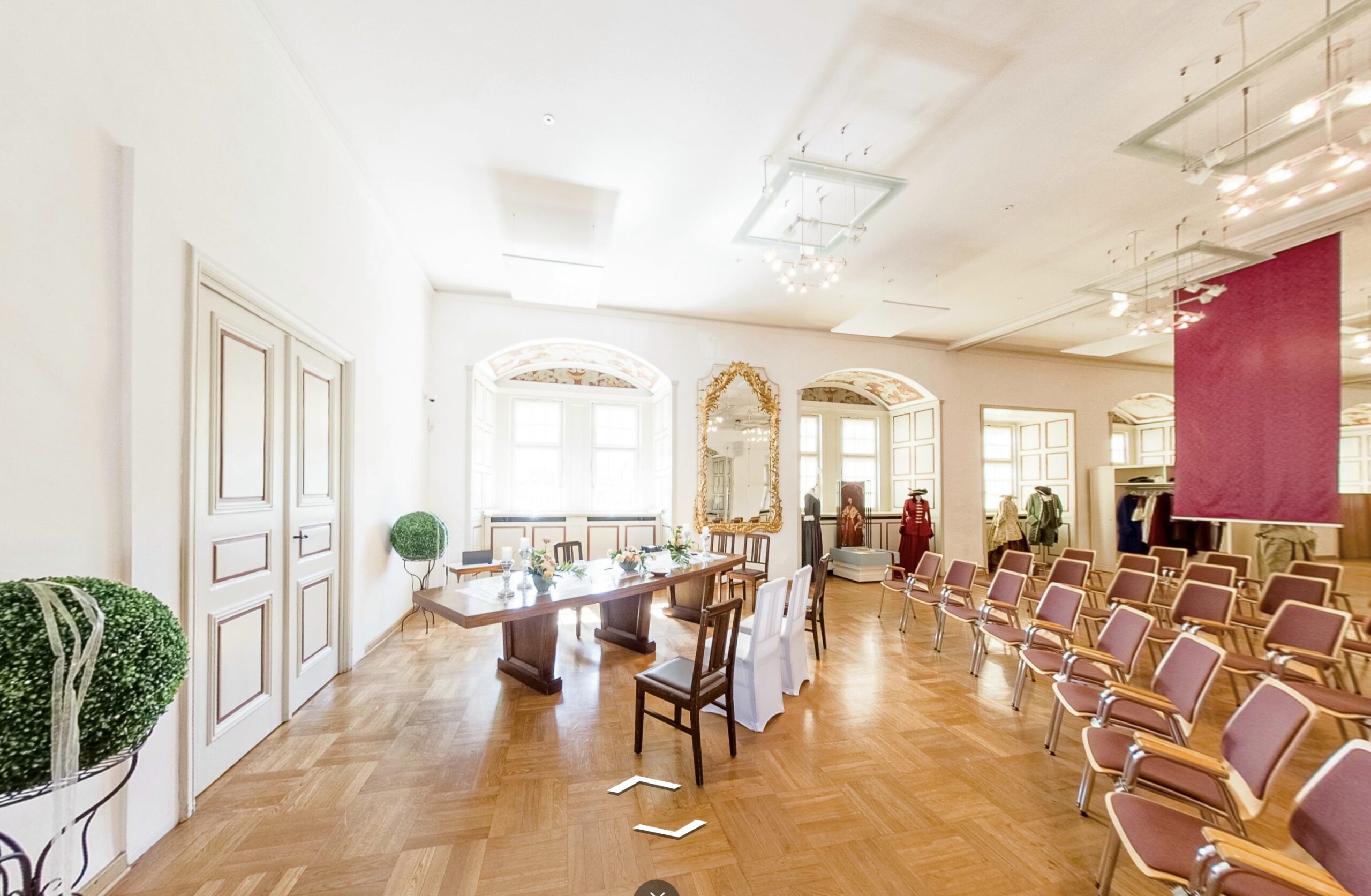 360 GradRundgang durch das Trauzimmer in Schloß Neuhaus